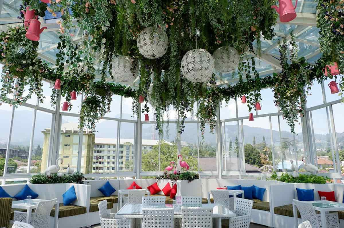 top 7+ tempat wisata kuliner puncak yang hits dan dijamin maknyus