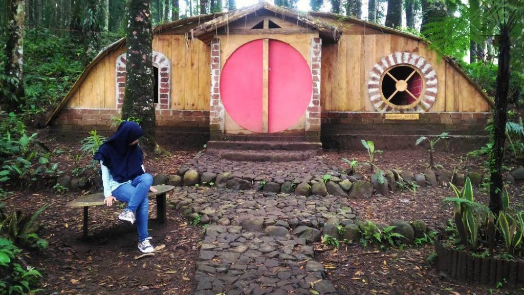 curug tempuran, jawa tengah, jembatan cinta pring wulung, kampung kurcaci, kutabawa flower garden, lampion tengah sawah, puncak sendaren, purbalingga, telaga situ tirta marta, top 7+ tempat wisata yang menarik di purbalingga jawa tengah