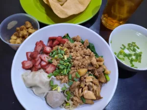top 8+ bakmi babi jakarta barat yang bikin kamu susah move on
