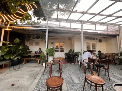top 8+ cafe di rawamangun yang indah, cocok buat kencan!