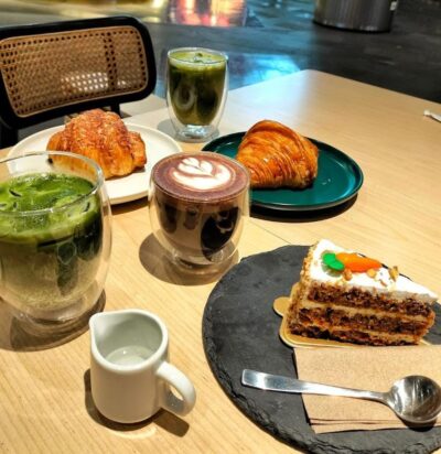 top 8+ pilihan cafe matcha di jakarta yang rasanya autentik abis