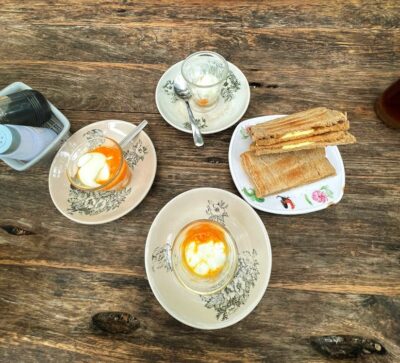 top 8+ pilihan kopitiam di jakarta yang cozy dan enak