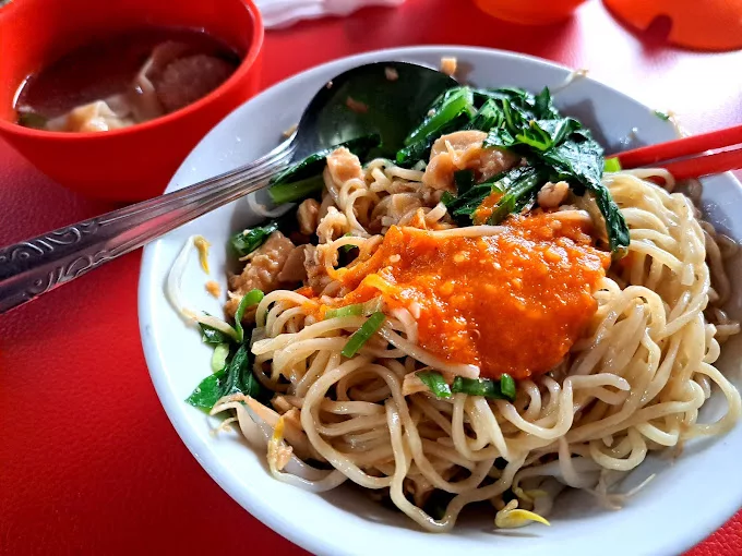 Top 8+ Rekomendasi Mie Ayam Jakarta Timur yang Laris Manis