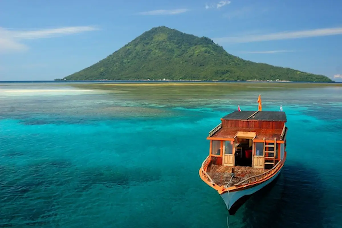 top 8+ rekomendasi tempat wisata bahari di manado