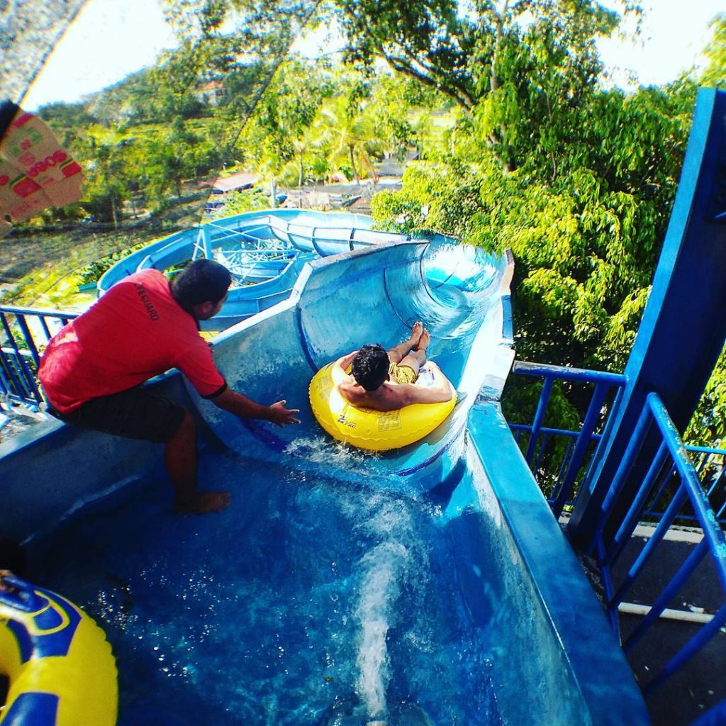 air terjun tegenungan, bali, bali bird & reptile park, bali safari & marine park, bali zoo, bukit jati waterboom, gianyar, goa gajah, pantai lebih gianyar, top 8+ tempat wisata terbaik di gianyar bali