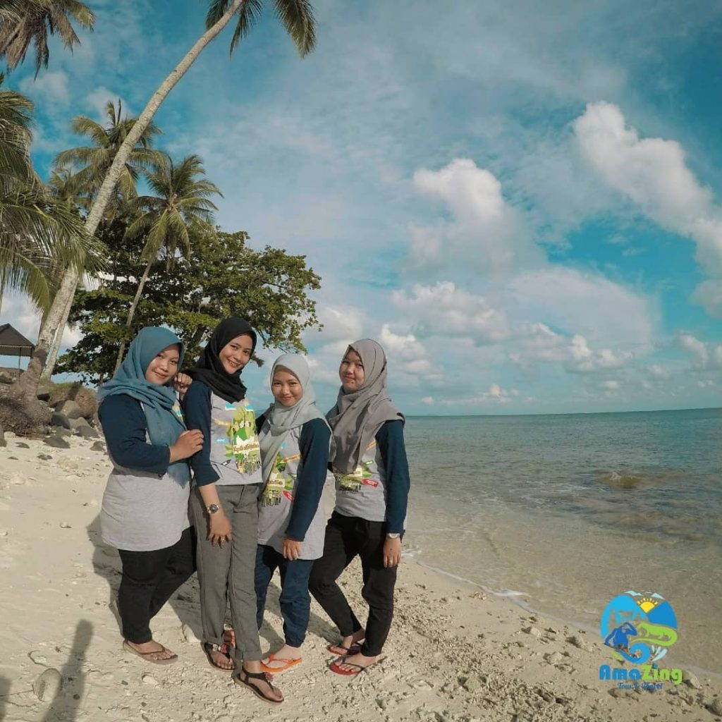 bengkayang, kalimantan barat, kayong utara, pontianak, sambas, singkawang, top 9+ wisata pantai yang cantik di kalimantan barat