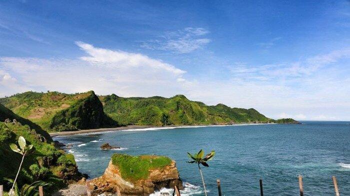Pantai Pecaron - Tribunnewswiki.com Mobile