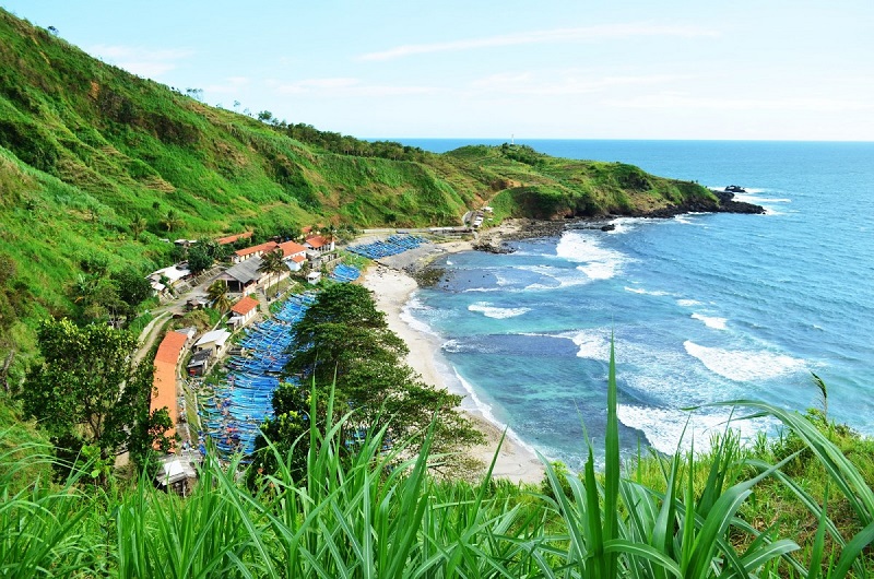 Pantai Menganti Kebumen, Destinasi Wisata Eksotis Seperti di Selandia Baru : Okezone Travel