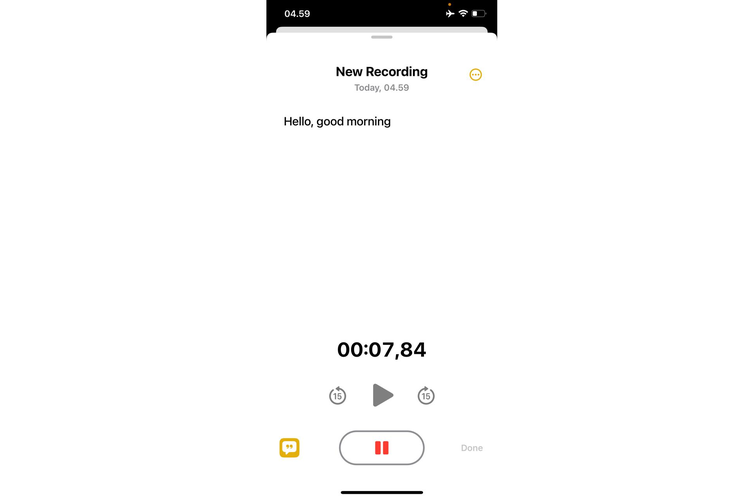 Fitur transkrip rekaman audio di Notes iPhone iOS 18., 1. Kustomisasi Control Center, 2. Kustomisasi ikon aplikasi, 3. Kustomisasi menu lock screen, 4. Menghitung soal matematika otomatis di Notes, 5. Membuat transkrip rekaman audio di Notes, 6. Menghilangkan objek yang mengganggu pada website di Safari, 7. Mengelola password di aplikasi Password, 8. Kalkulator dengan beberapa pilihan mode, 9. Pencarian konten di Photos, 10. Chat dengan berbagai format dan efek di Message