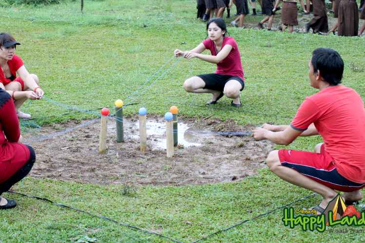 Salah satu kegiatan luar ruangan di Cibalung Happy Land, Cijeruk, Jawa Barat., 1. Taman Wisata Alam Gunung Pancar, 2. Cibalung Happy Land, 3. Jungleland Adventure Theme Park, 4. Curug Kondang, 5. Kebun Durian Warso Farm