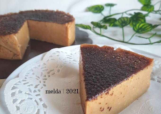 5 Kue Ini Jadi Ciri Khas Perayaan Maulid Nabi di Berbagai Daerah, 1. Kue kolombengi dan tutulu – Gorontalo, 2. Kue nagasari – Indramayu, 3. Wadai kararaban – Kalimantan Selatan, 4. Kue bugis khas Betawi, 5. Kue karas – Luwuk Banggai