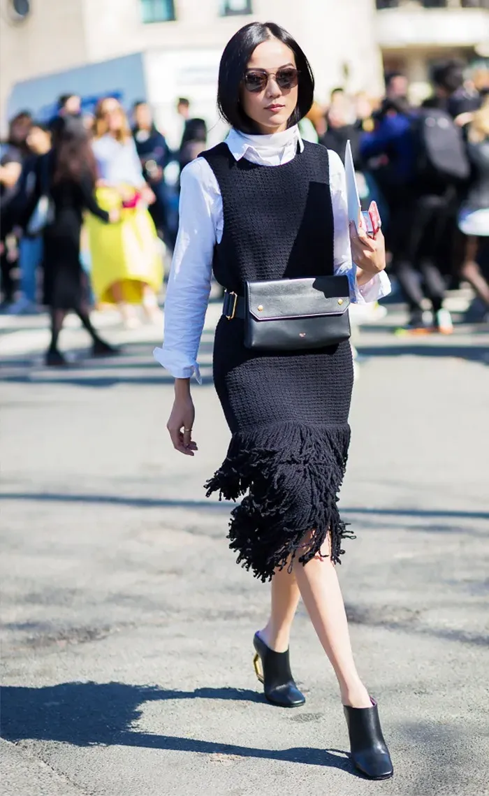 5 model ikat pinggang wanita untuk dress dan tips padu-padannya, 1. Obi belt, 2. Tas pinggang, 3. Big buckle belt, 4. Ikat pinggang statement , 5. Ikat pinggang kulit klasik