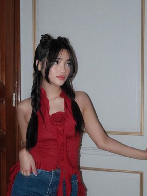 7 Gaya Artis Nonton Konser Bruno Mars
