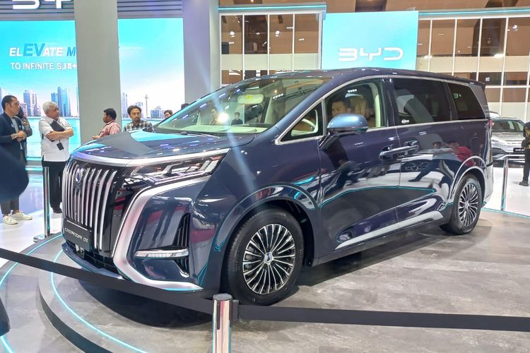BYD Ambil Alih Penuh Saham Denza dari Mercedes-Benz