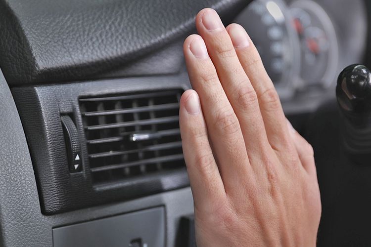Cek Suara dan Kinerja AC Sebelum Membeli Mobil Bekas
