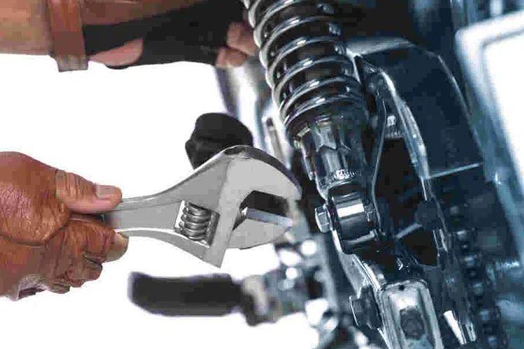 Dampak Motor Melewati Polisi Tidur Tanpa Kurangi Kecepatan