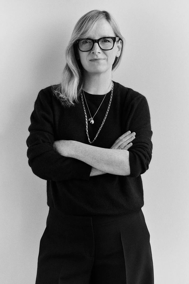 givenchy gandeng sarah burton jadi direktur kreatif terbaru