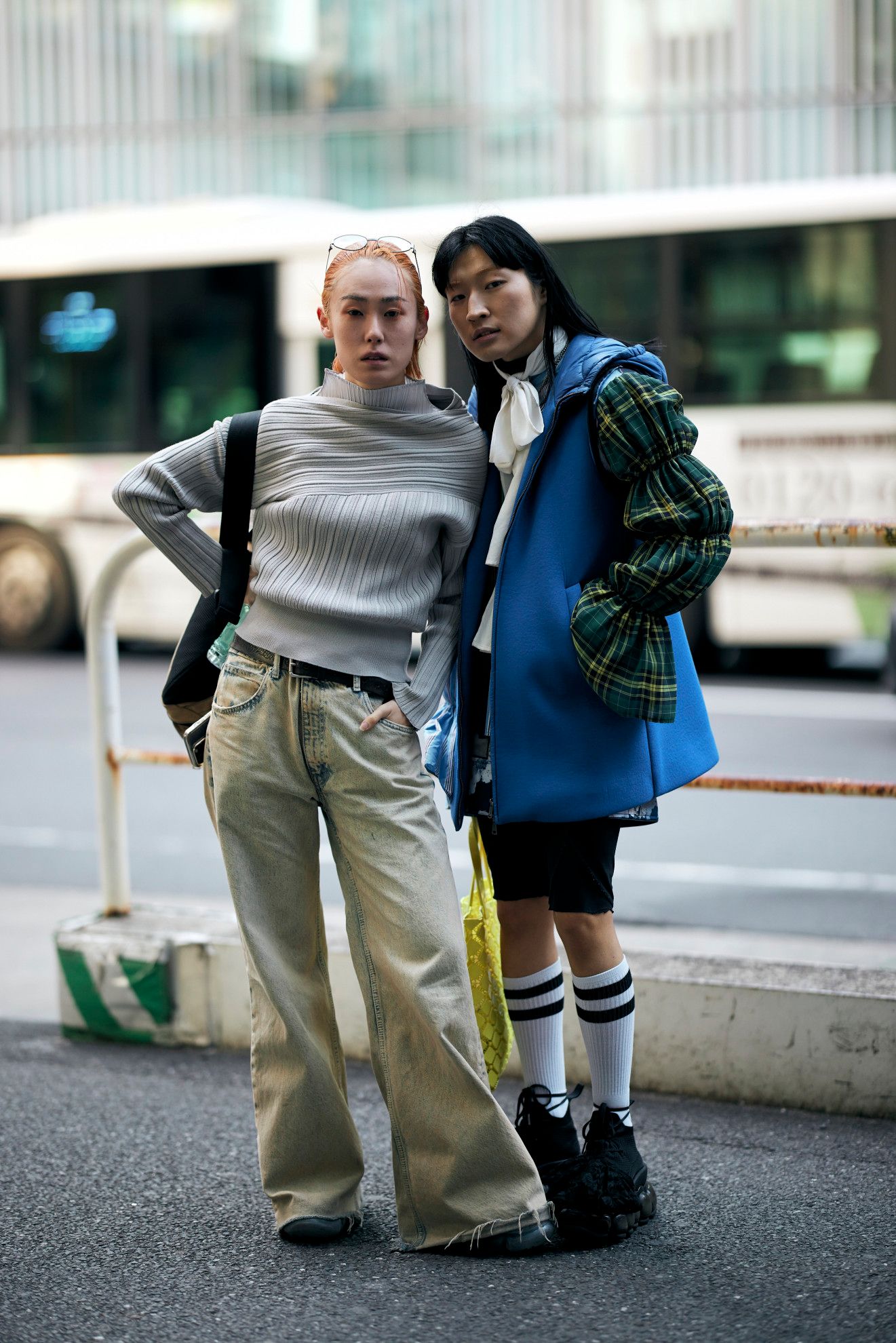 intip gaya trendi dan nyentrik ‘street style japan’ di tokyo, 1. Gaya nyentrik di Harajuku, 2. Muda-mudi trendi di Shibuya, 3. Padu-padan smart and stylish di Omotesando, 4. Padu-padan edgy di Daikanyama, 5. Glitz and glam di Ginza yang fancy