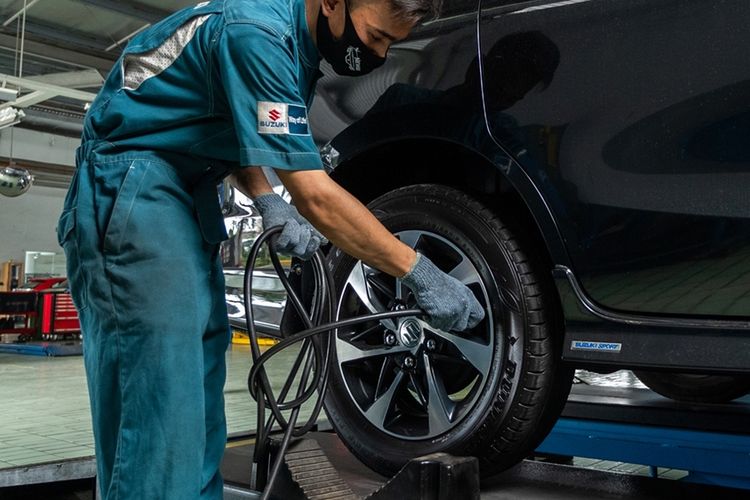 Jangan Lupa Cek Kondisi Ban Mobil Sebelum Perjalanan Jauh