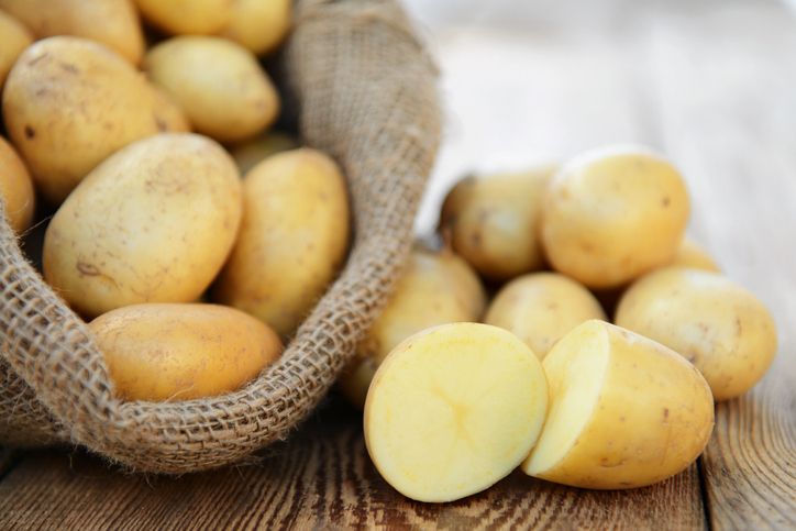 Kantong Mata Hitam? Coba Solusi Alami Pakai 5 Makanan Ini