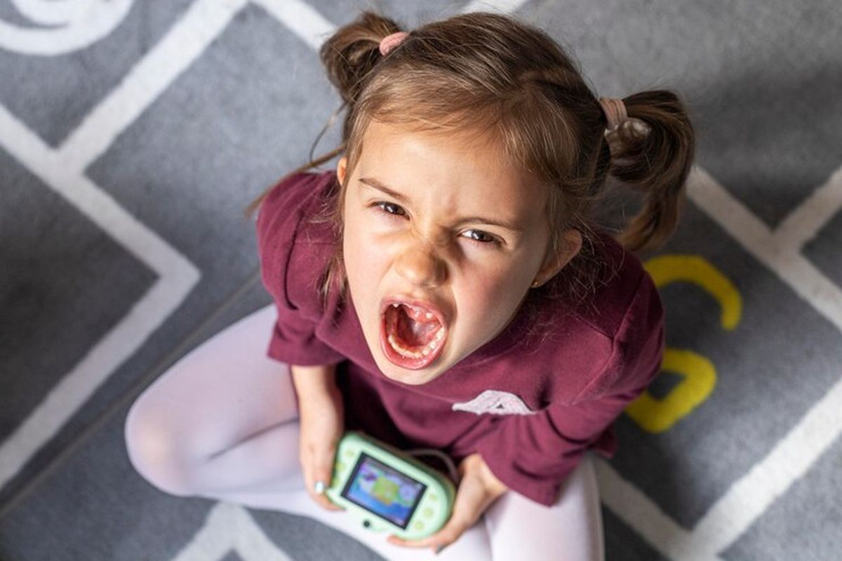 Main Game Online dan Media Sosial Bikin Anak Suka Bicara Kasar