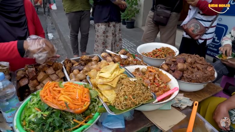Melki 'Bajaj' Kulineran di Yogyakarta, Ini 5 Tempat Makan Rekomendasinya!