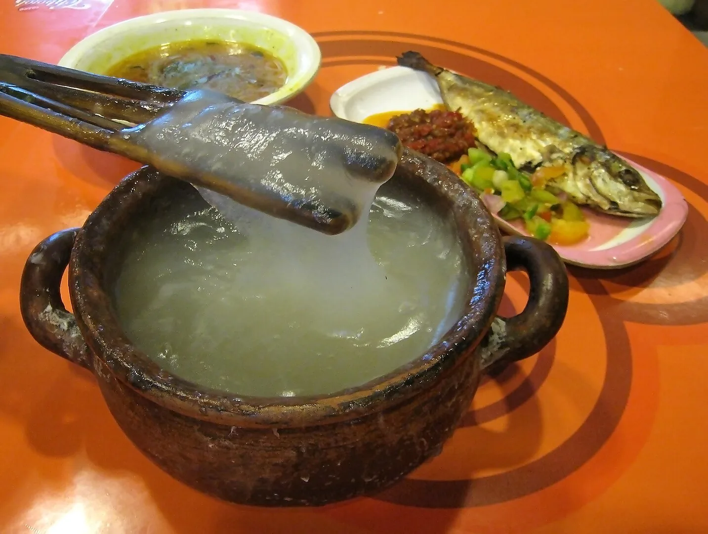 menarik! ini 10 makanan khas indonesia paling unik yang wajib kamu coba