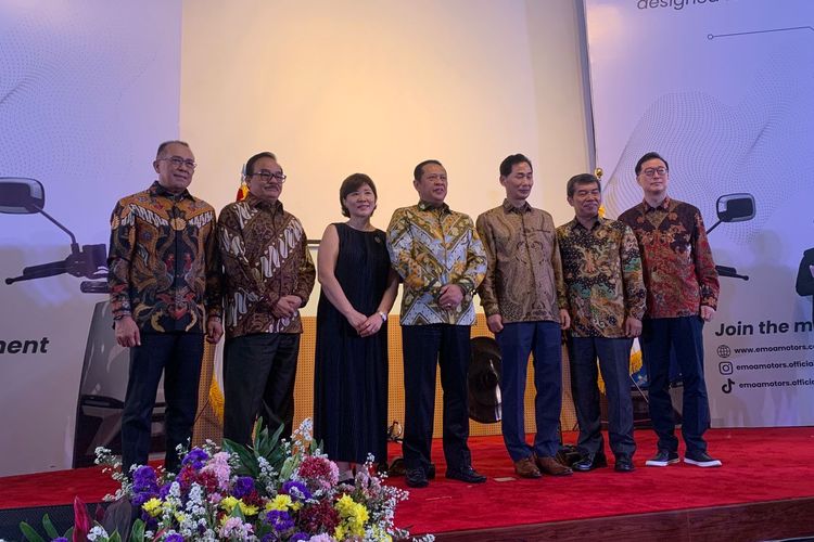 Motor Listrik eMOA Meluncur, Harga mulai Rp 23 Jutaan