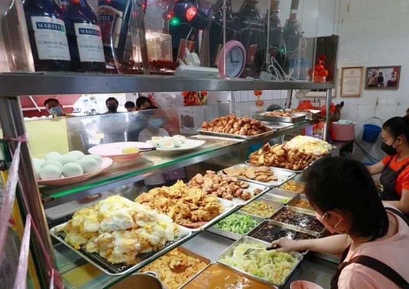 Pemilik Kedai Ini Panggil Polisi Gegara Turis Ogah Bayar Sebelum Makan