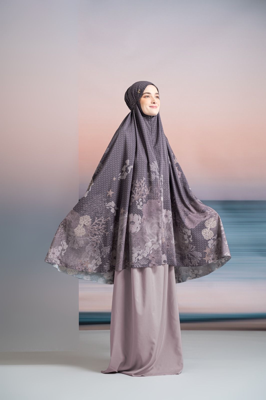 rekomendasi bahan mukena yang adem dan nyaman buat beribadah, 1. Mukena parasut, 2. Mukena bahan polyester, 3. Mukena bahan katun, 4. Mukena bahan micro cotton, 5. Mukena satin silk