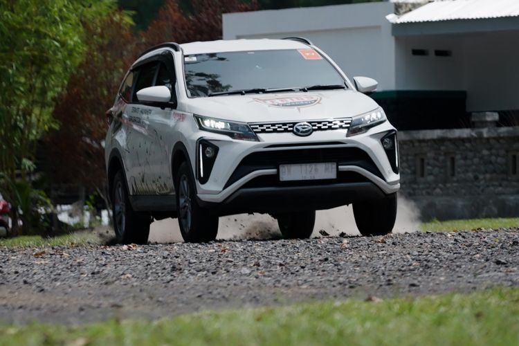 Rush-Terios Kembali Kuasai Pasar LSUV Agustus 2024