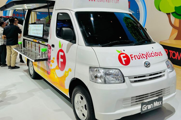 Sektor UMKM Dongkrak Populasi Daihatsu Gran Max