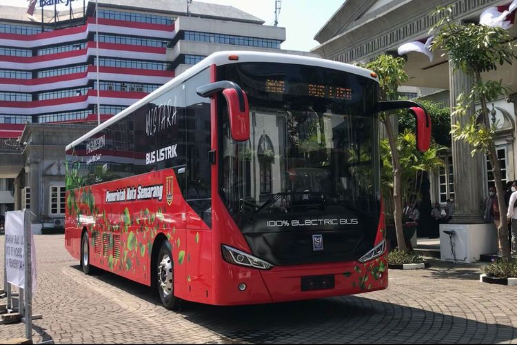 Bus listrik baru buatan PT Mobil Anak Bangsa (MAB) akan digunakan armada transportasi wisata Kota Semarang