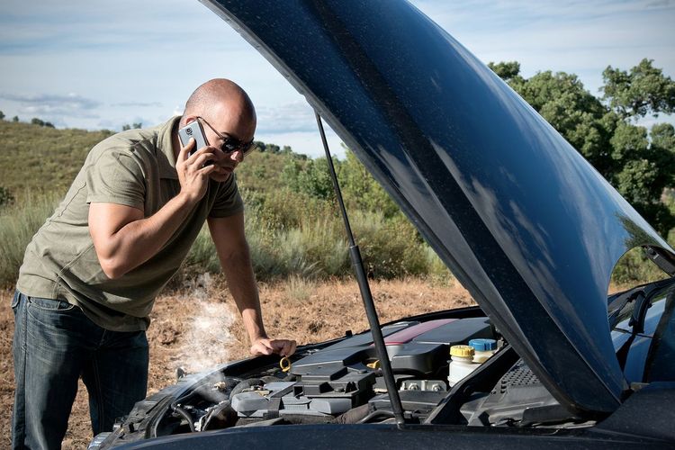 Waspadai Gejala Awal Mobil Overheat dan Cara Mencegahnya